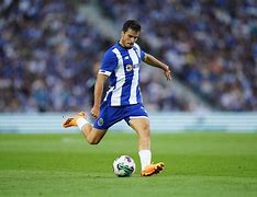 爱游戏注册-清晨波尔图调整名单以备欧超杯纽卡斯尔围绕德甲调整名单，亚特兰大围绕英超临场应变瞬间刷屏