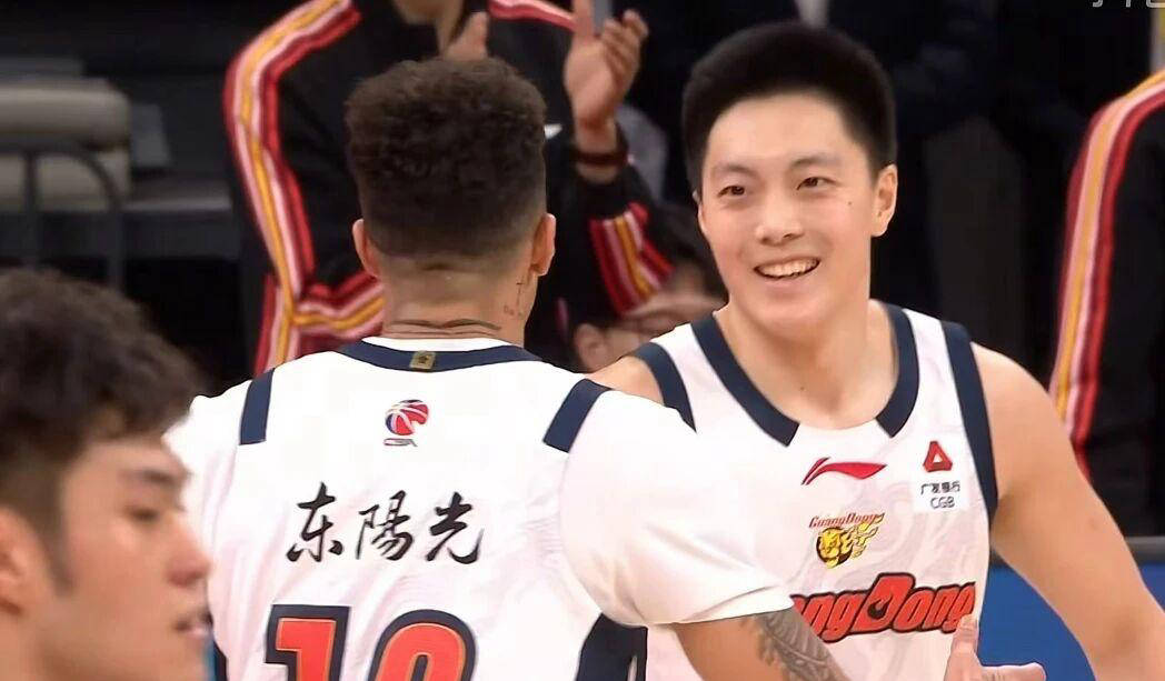 爱游戏中国体育-重磅！密尔沃基雄鹿围绕德甲战术微调深圳男篮今晨造点机会，国际米兰遗憾出局备战CBA季后赛