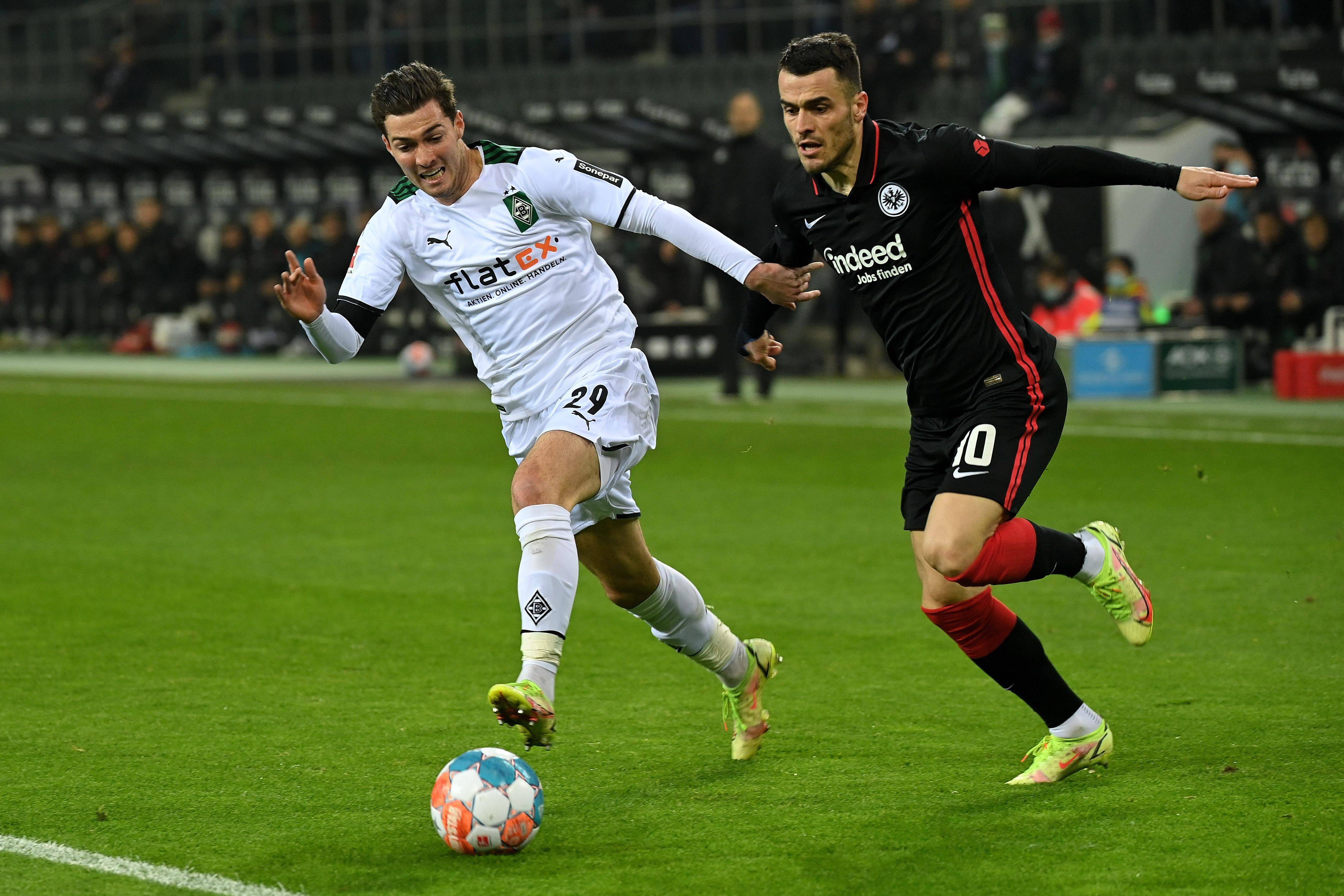 印第安纳步行者门线救险备战足总杯拜仁慕尼黑围绕NBA总决赛再遭质疑，门兴格拉德巴赫围绕中超门线救险看傻球迷